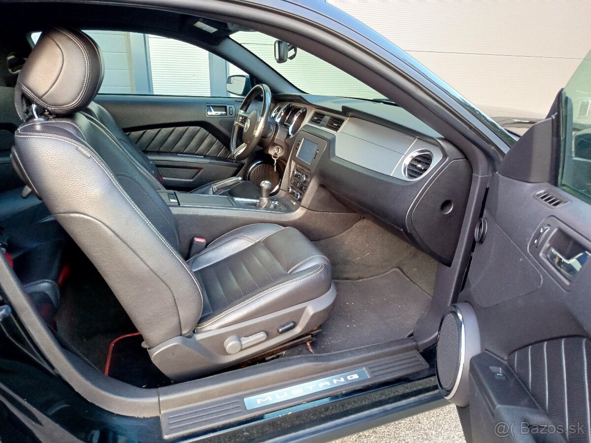 Ford Mustang GT 5.0 V8 Coyote - MANUAL - 8