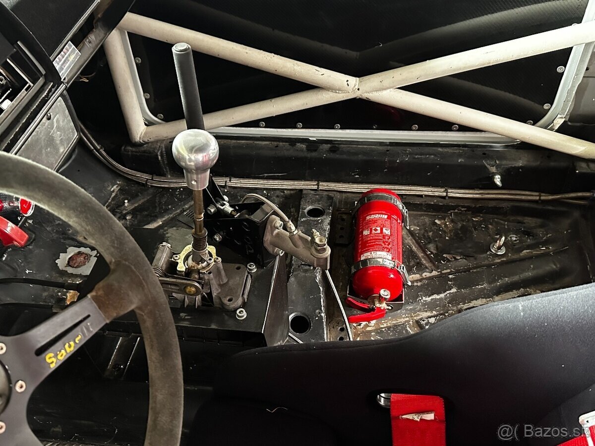 Volkswagen Golf závodné 1991 GTI raketa Rallye, cca 200 koní - 8