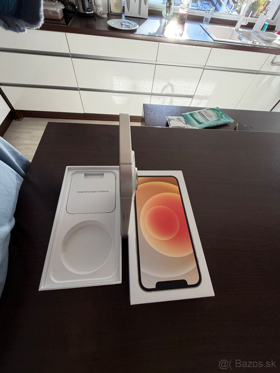 IPhone 14 128GB bílý white - 8