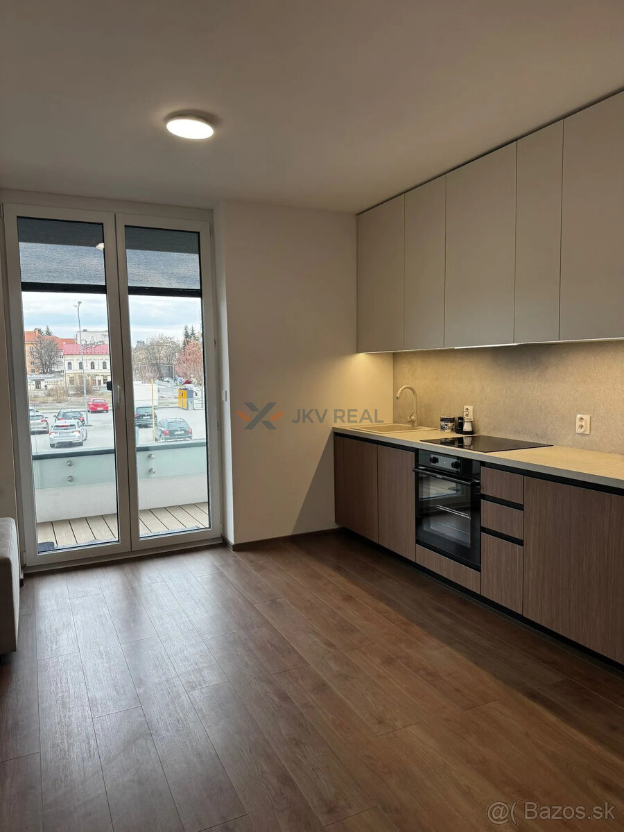 Moderný, kompletne zariadený byt v centre - 8