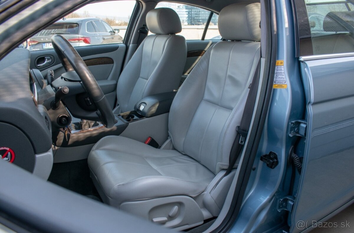 Jaguar S-Type 3.0 V6 175kw Manual - 8