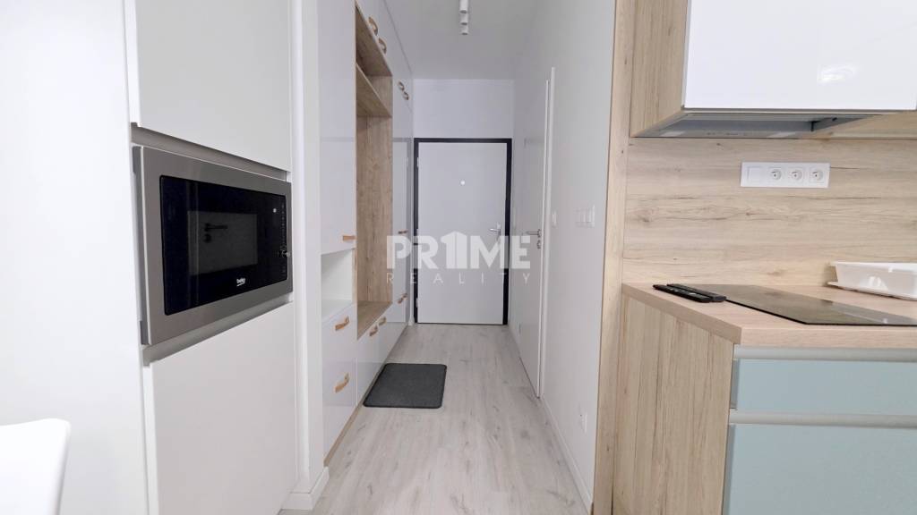 MODERNÝ 2i, SLNEČNICE, BALKÓN, PARKING, Zuzany Chalupovej,Pe - 8