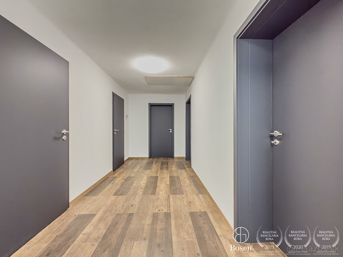 BOSEN | Prenájom, moderná viacúčelová budova, Lučenec - 8