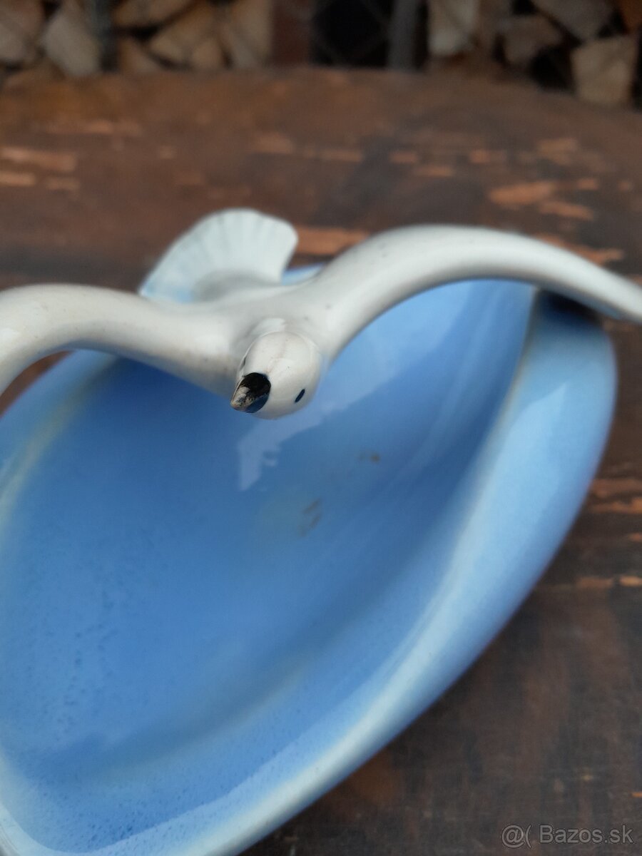 Predám porcelánovú sošku čajka - 8