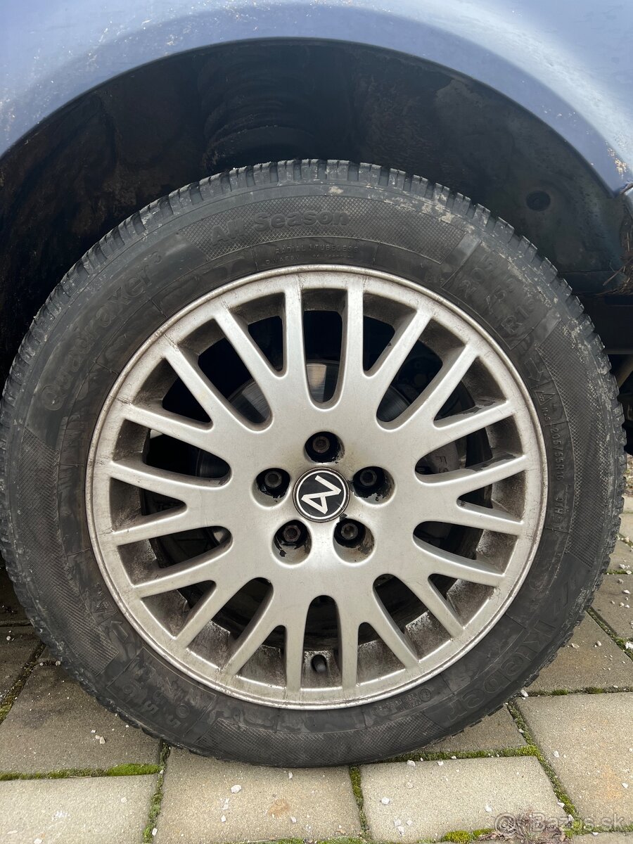 Volkswagen Golf 1.6sr 74kw - 8