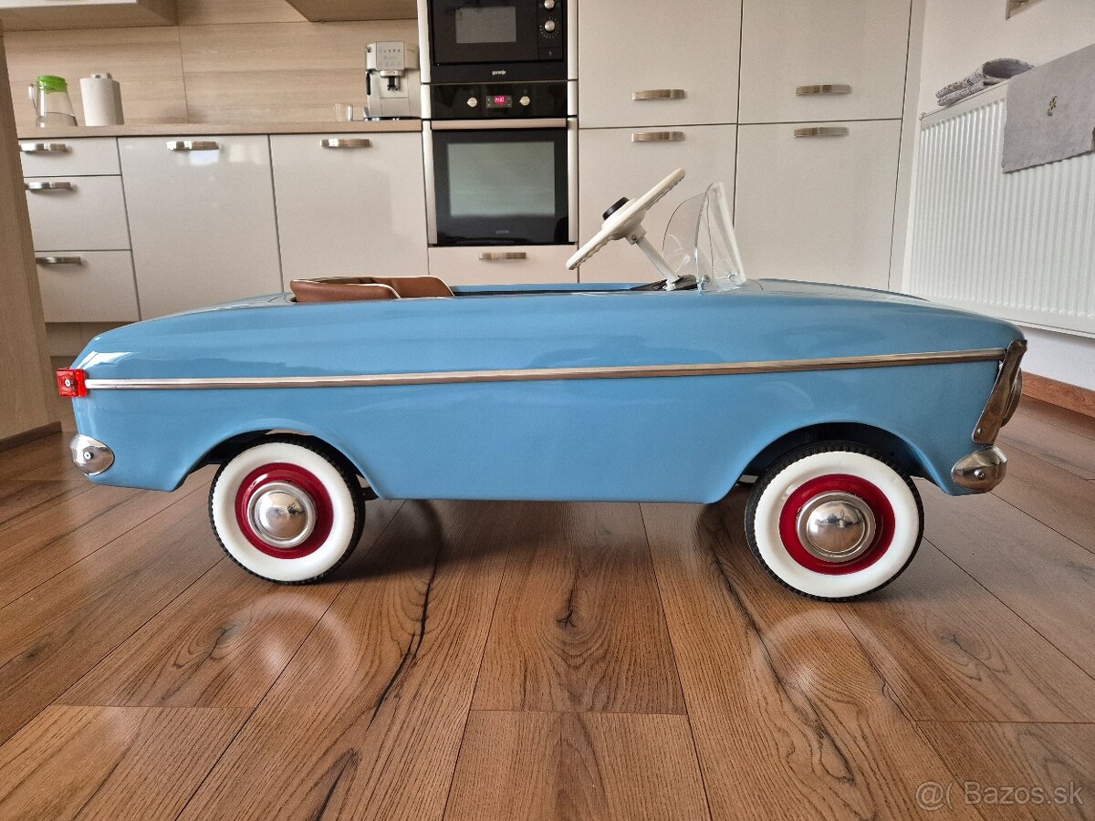 Šlapacie autíčko moskvič - 8