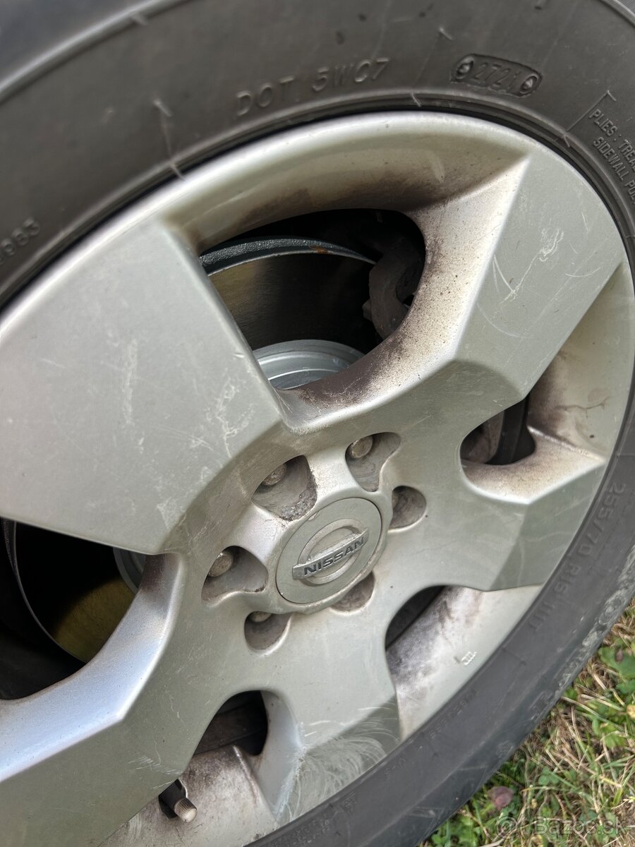 🚙 Nissan Navara 2007 – 2.5 dCi - 8