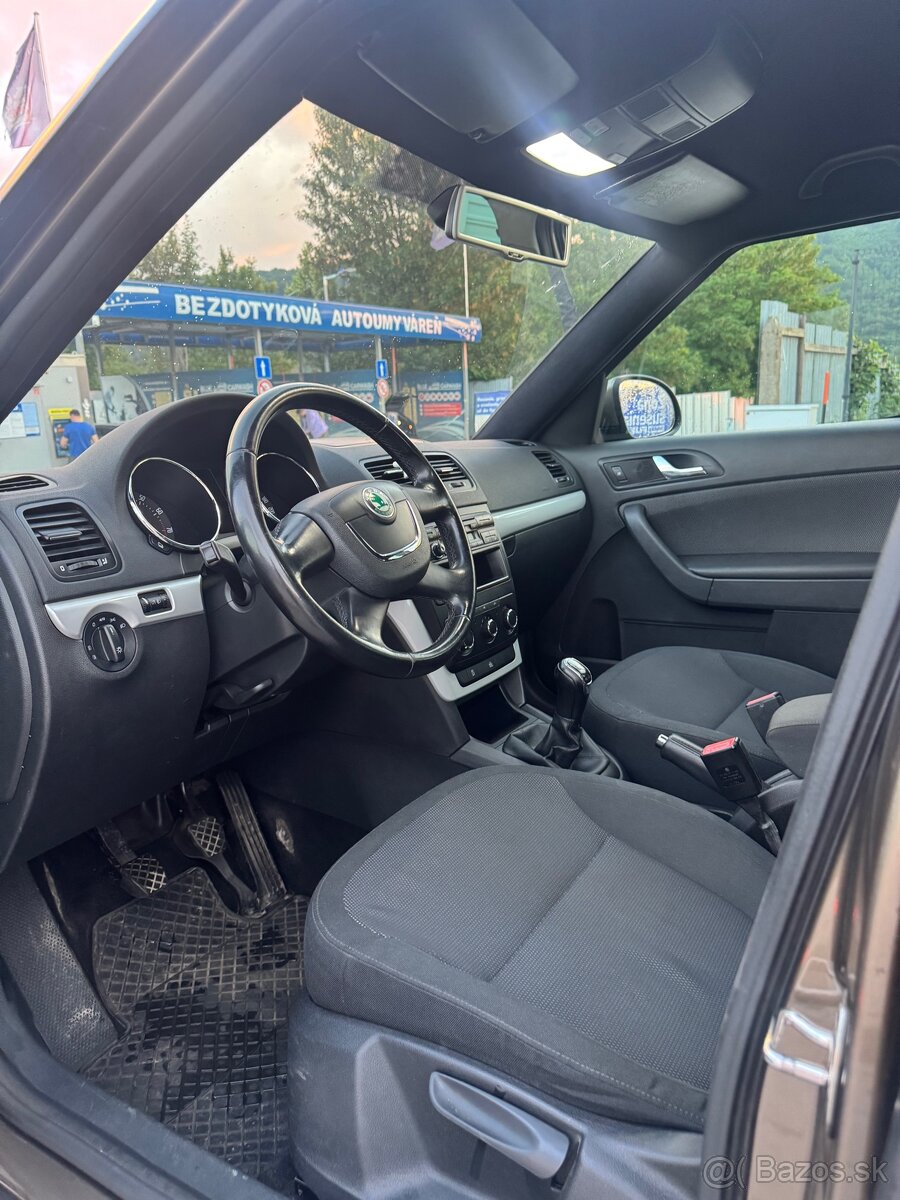 Škoda Yeti 1.8 TSI 4x4 (2012) - 8