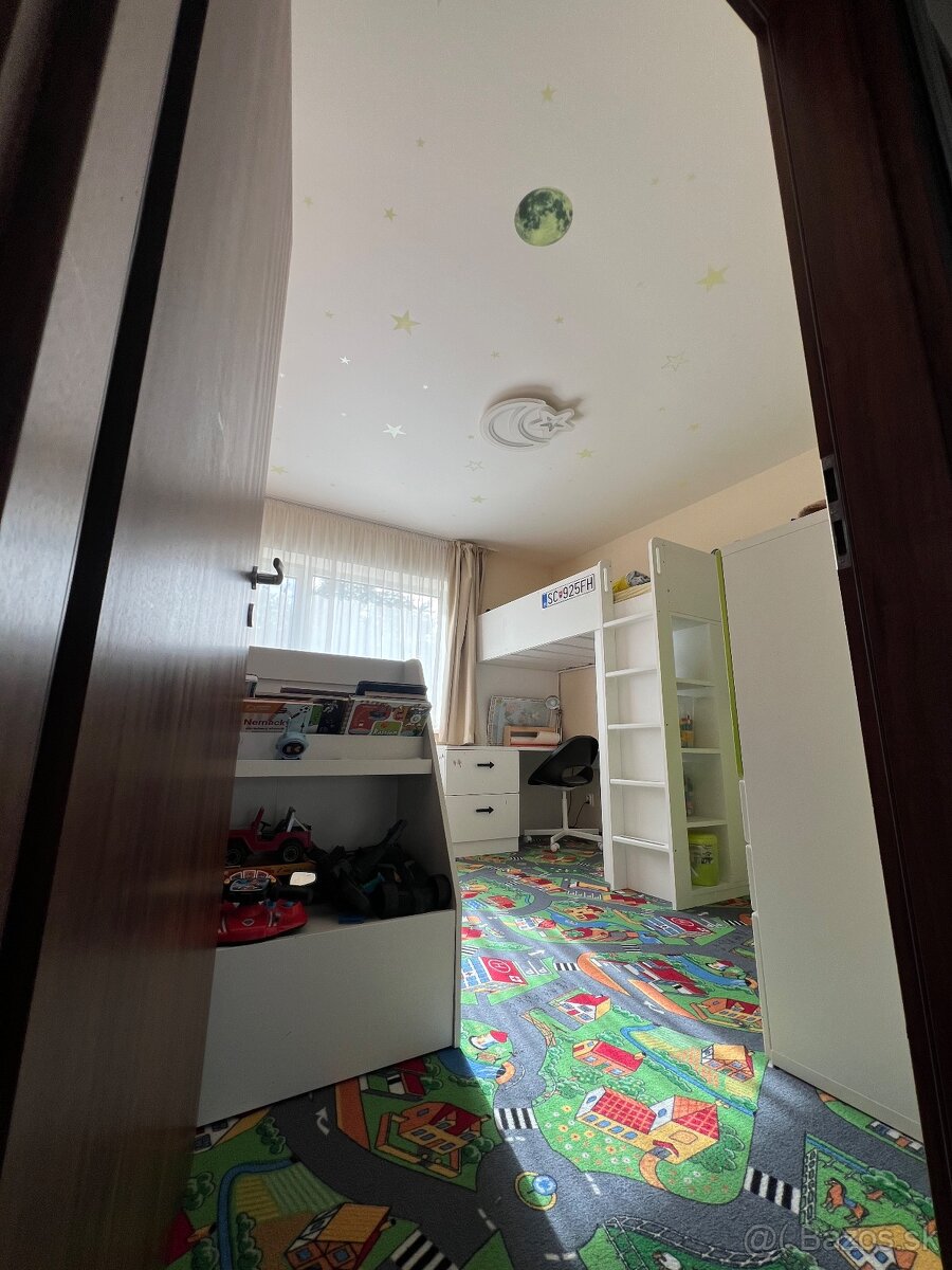 4izbovy 2podlazny dom s bazenom - 8