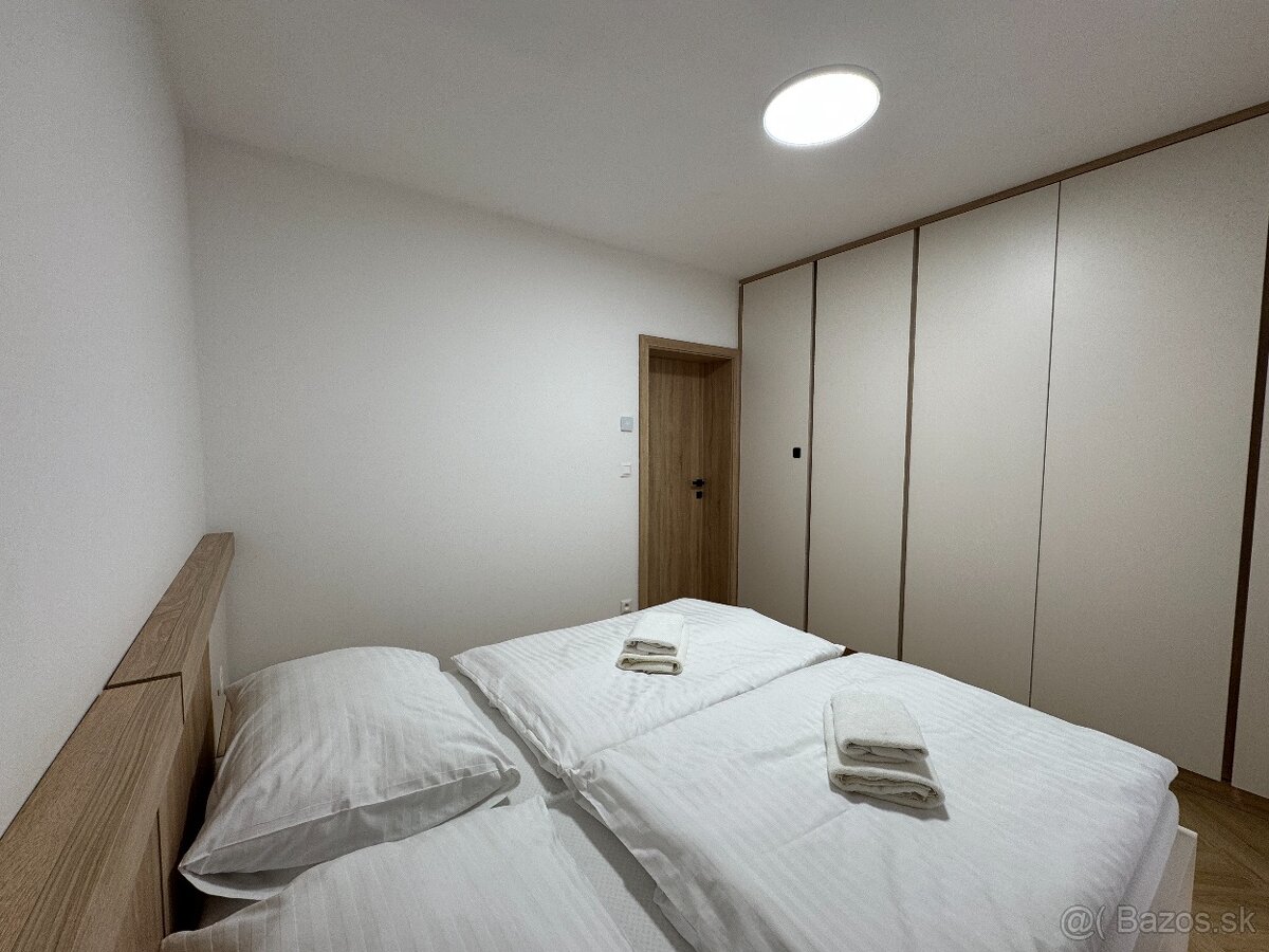 NA PREDAJ - Moderný 4-izbový byt - 8