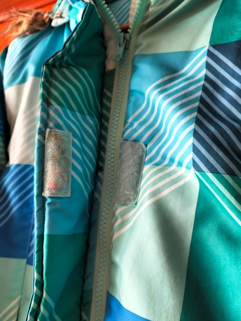 Tyrkysová vetrovka - 8