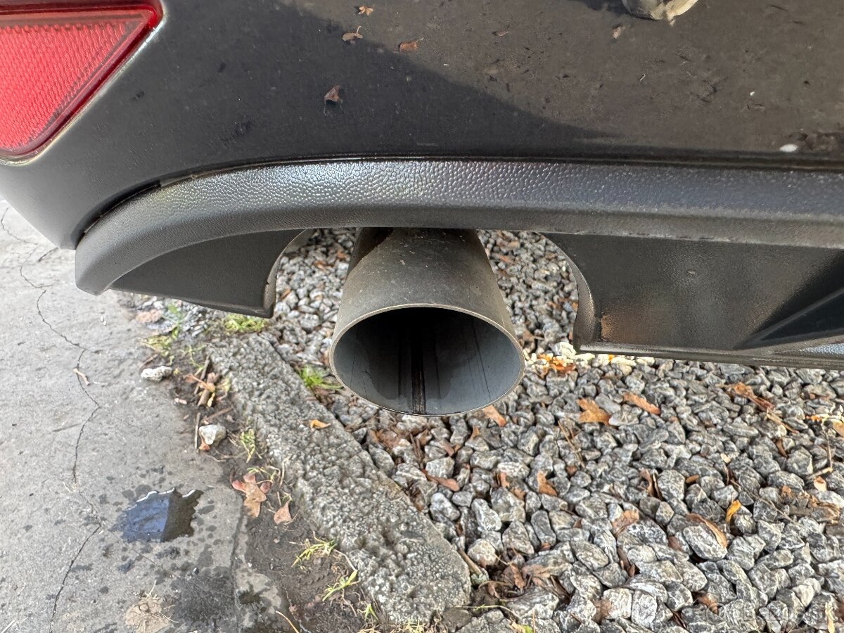 Predám Volkswagen Golf 7 1,6 TDI, 2015, automat - 8