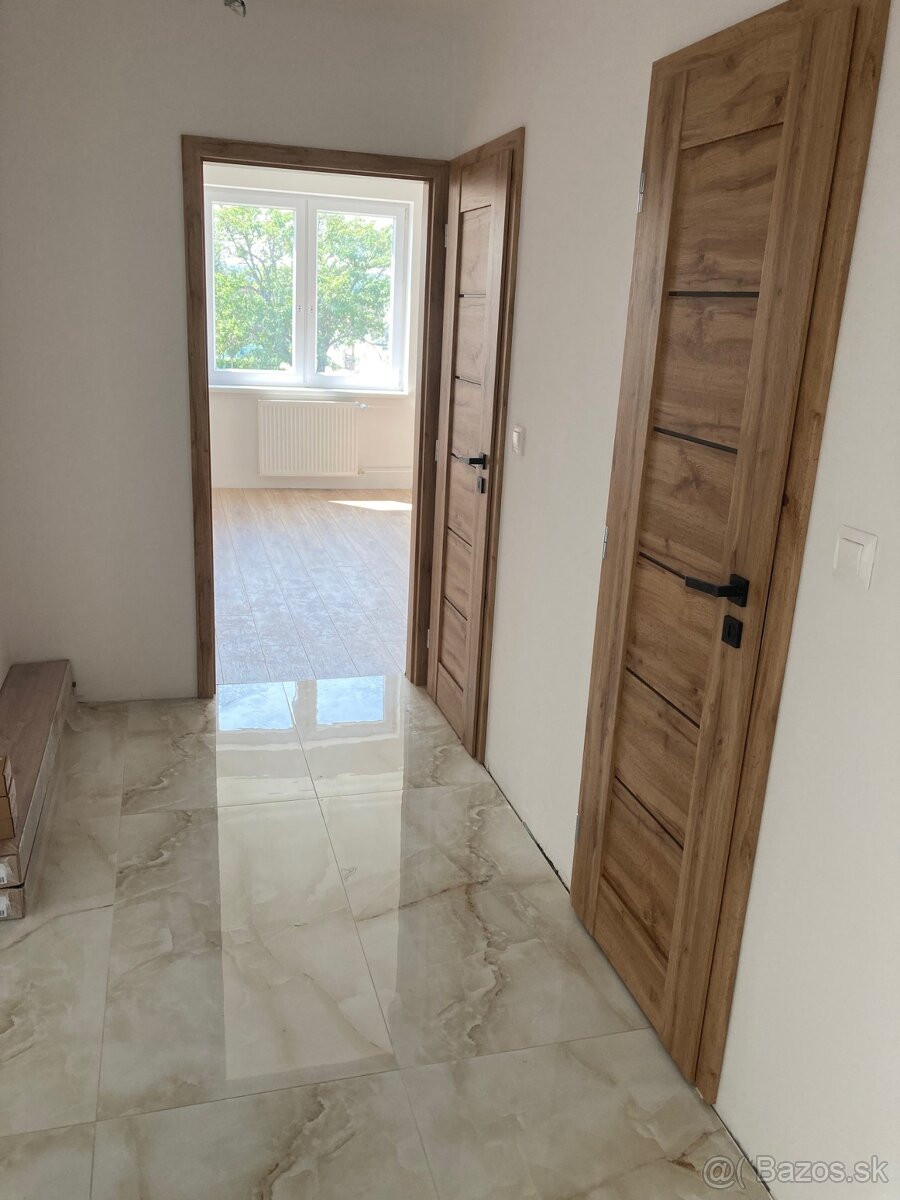 PREDAJ: 3 izb.byt 80 m2 s lodžiou, novostavba Strážske - 8