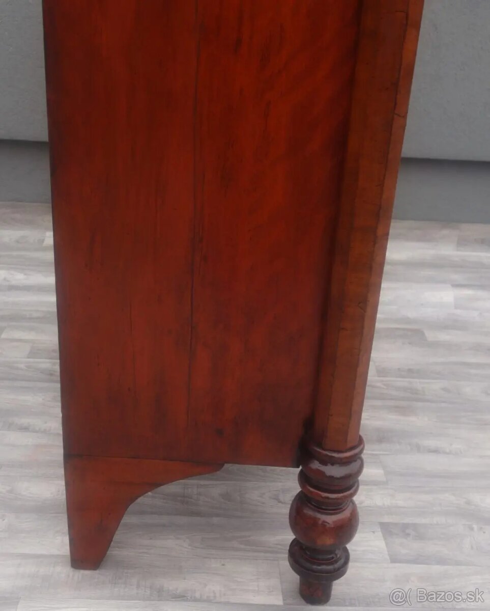 Komoda vysoká – “ ANTIK „. - 8