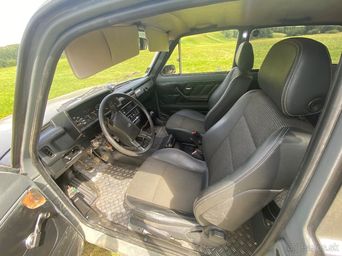 Lada Niva 1.7 - 8