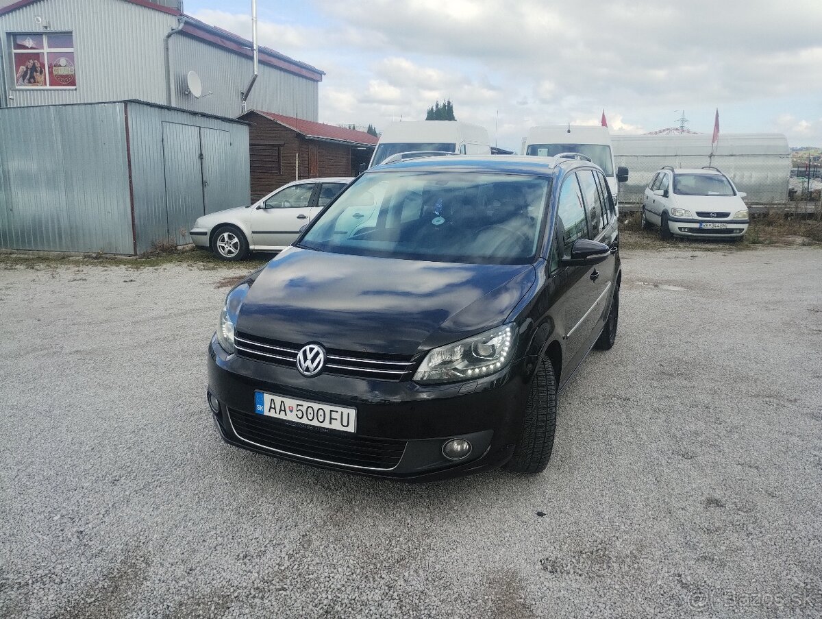 Volkswagen Touran 2.0 TDI Highline - 8
