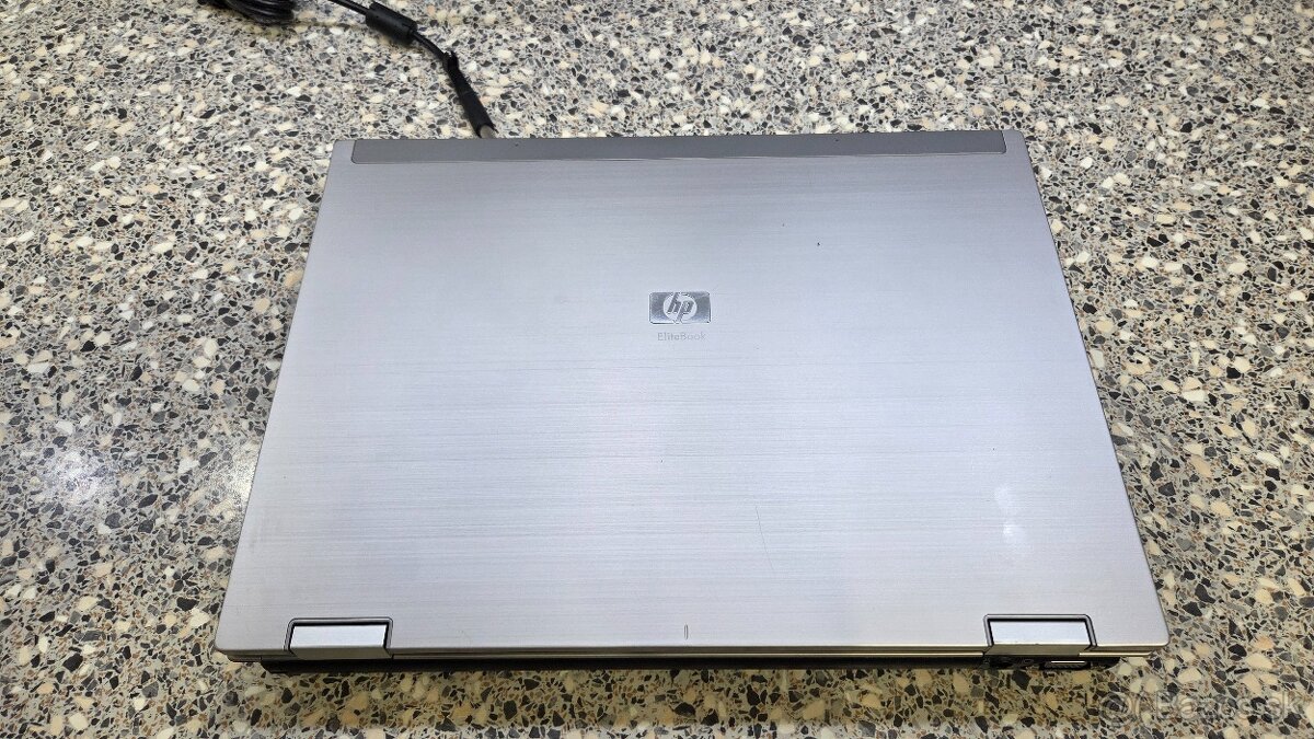 Predam HP laptop v krasnom stave, 2 jadro, 4GB RAM, SSD - 8