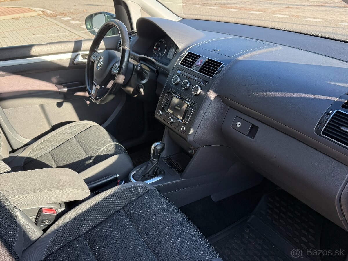 VW Touran 1.6 TDI automat - 8