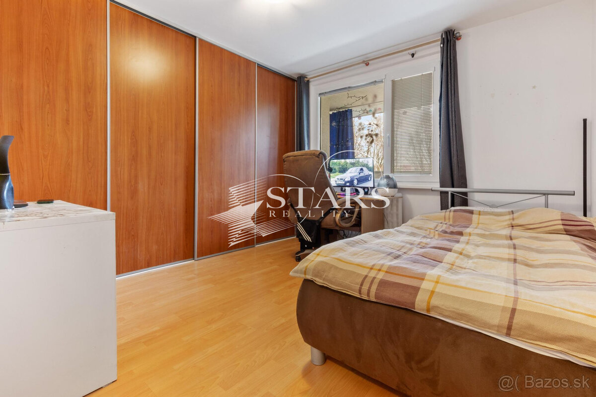 Na predaj 3 izbový byt s loggiou - 8