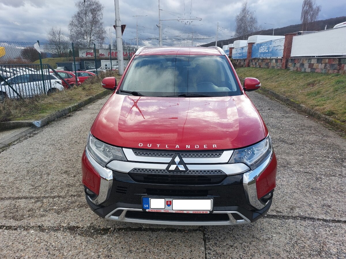 Mitsubishi Outlander 2.0 Mivec 4WD CVT Intense - 8
