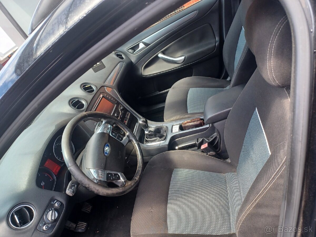 FORD MONDEO MK4 KOMBI FACELIFT 2011 - 8