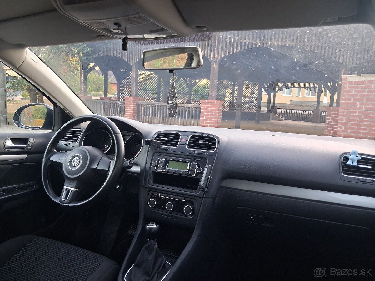 Volkswagen Golf 1.6 TDI - 8