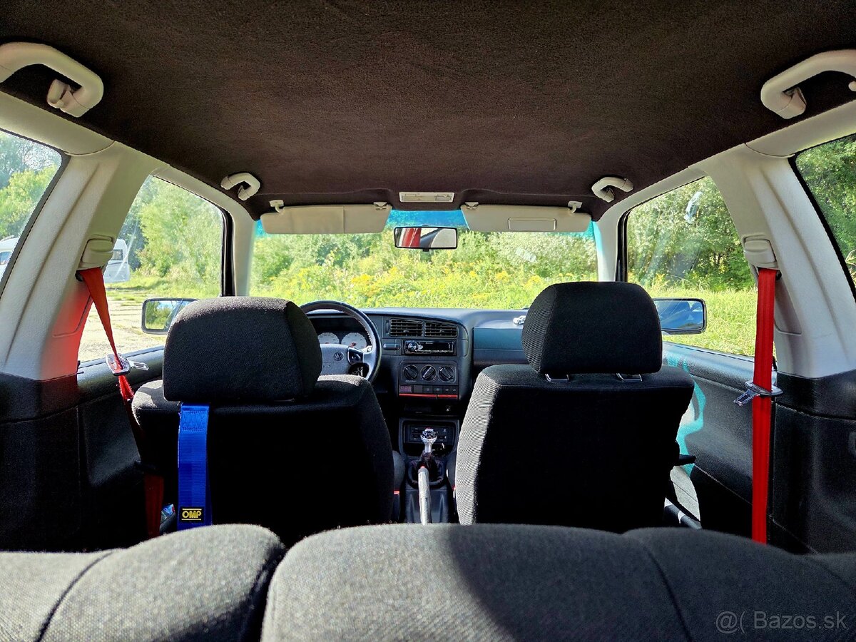 Volkswagen Golf 3 - 8