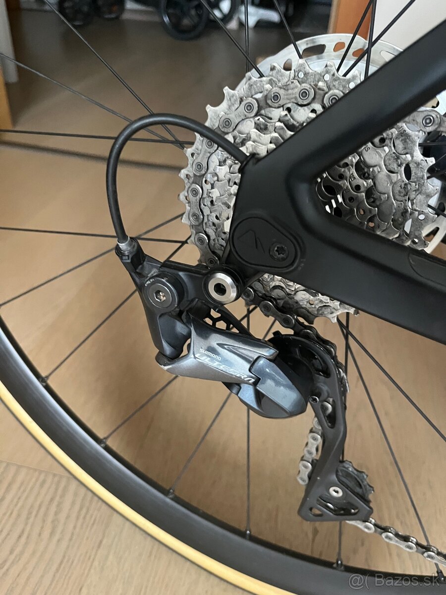 Predám Canyon Aeroad CF SL 8 Disc - 8