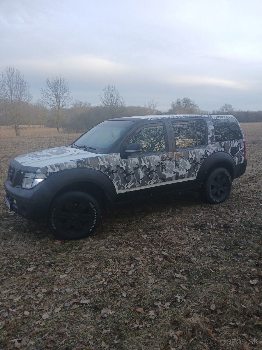 Predám Nissan Pathfinder 2,5 D - 8
