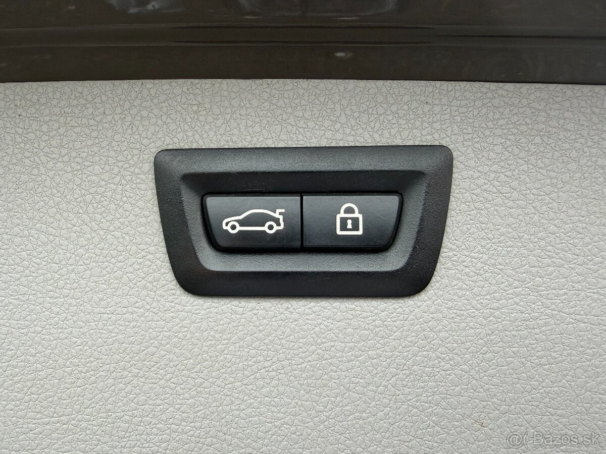 BMW 3 Touring 318d • 2012 - 8