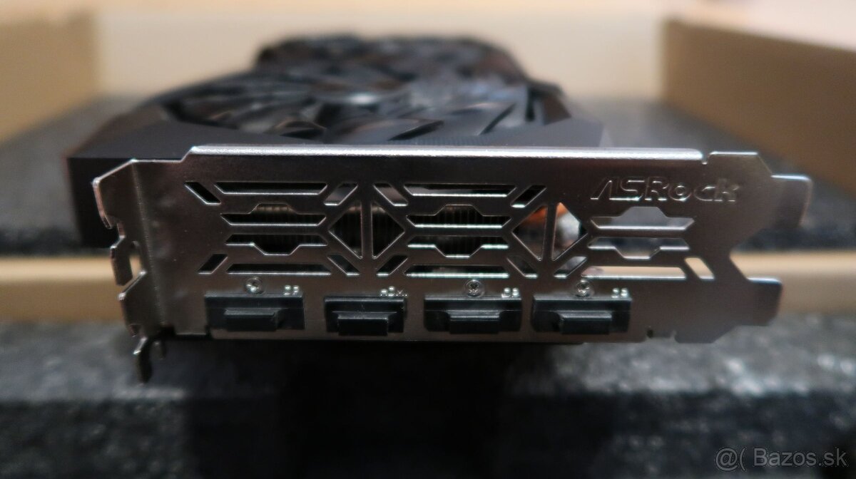 Predám GPU AMD Radeon RX 6600 XT AsRock Challenger - 8