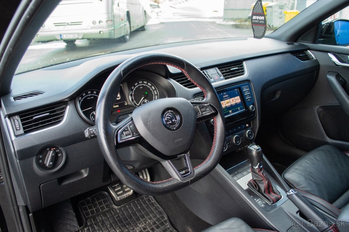 Škoda Octavia Combi 2.0 TDI DPF RS DSG - 8
