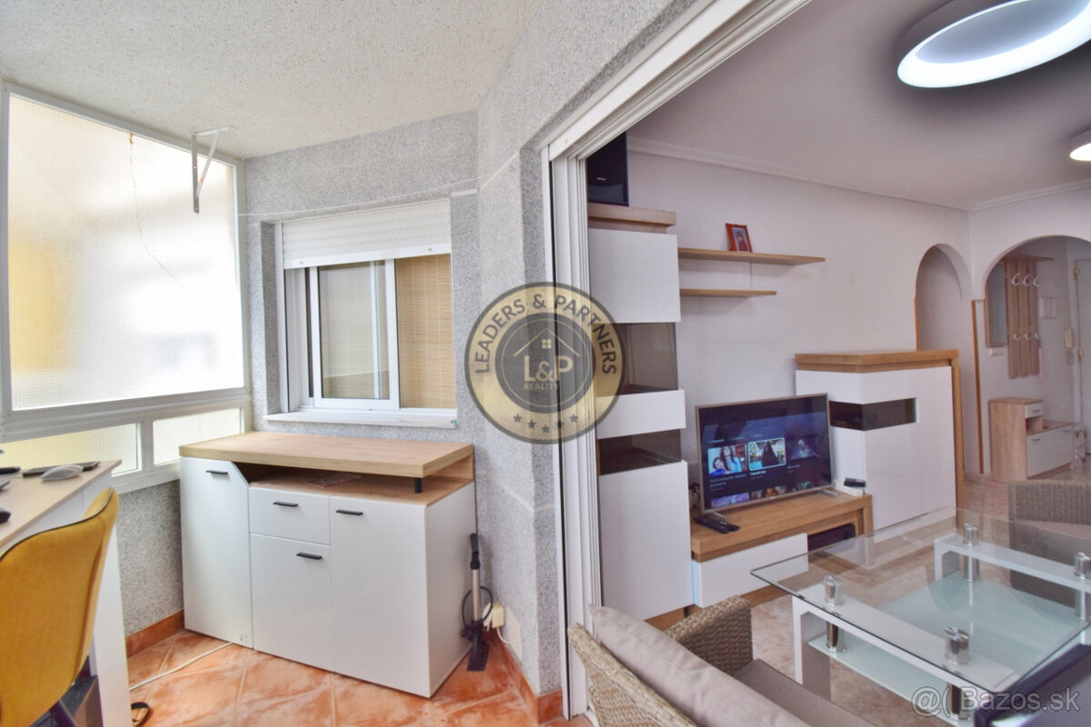 Apartmán 3+kk s bazénom Torrevieja-Španielsko - 8