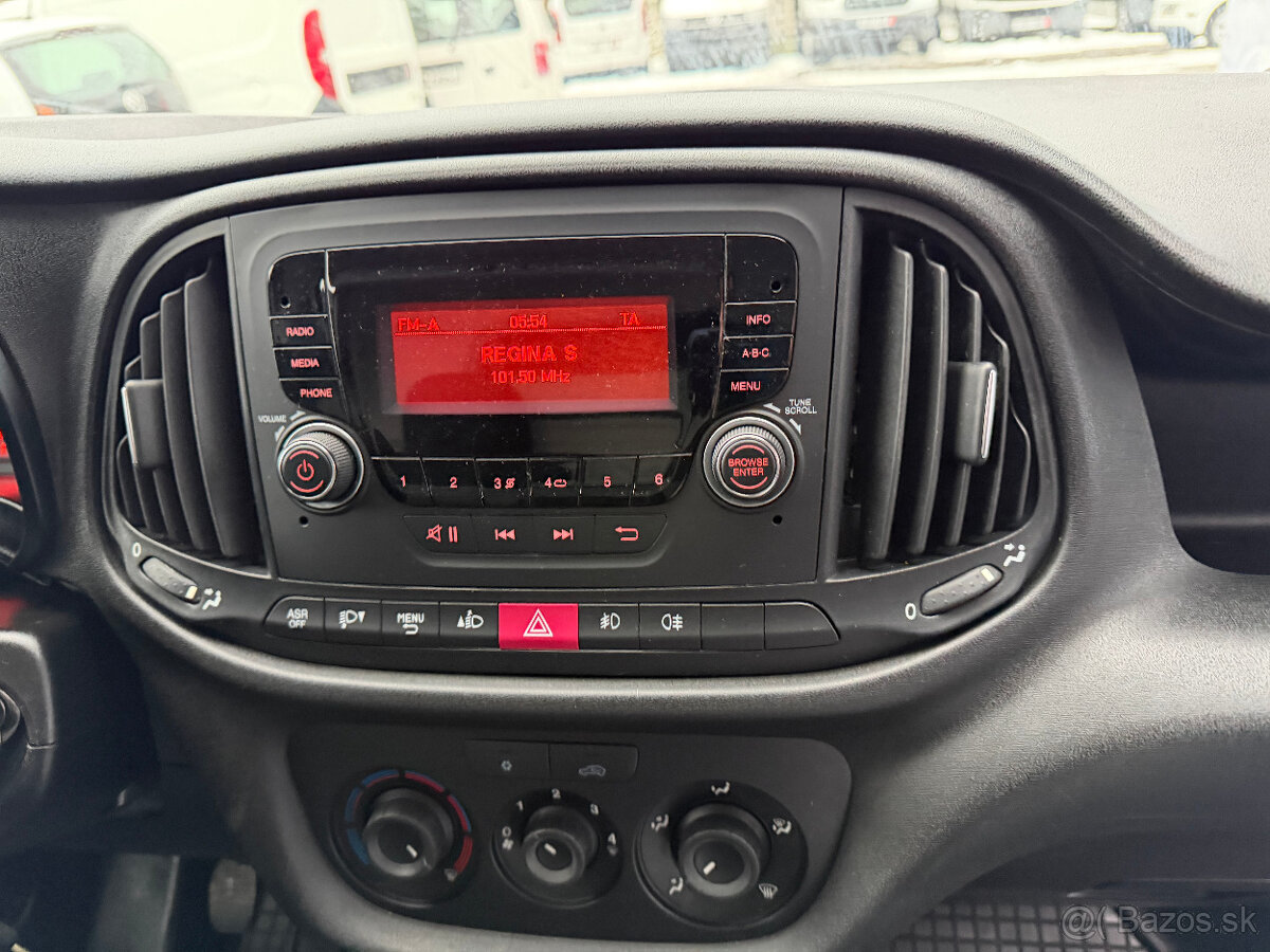 Fiat Dobló Cargo 1.4 T-Jet Base - 8