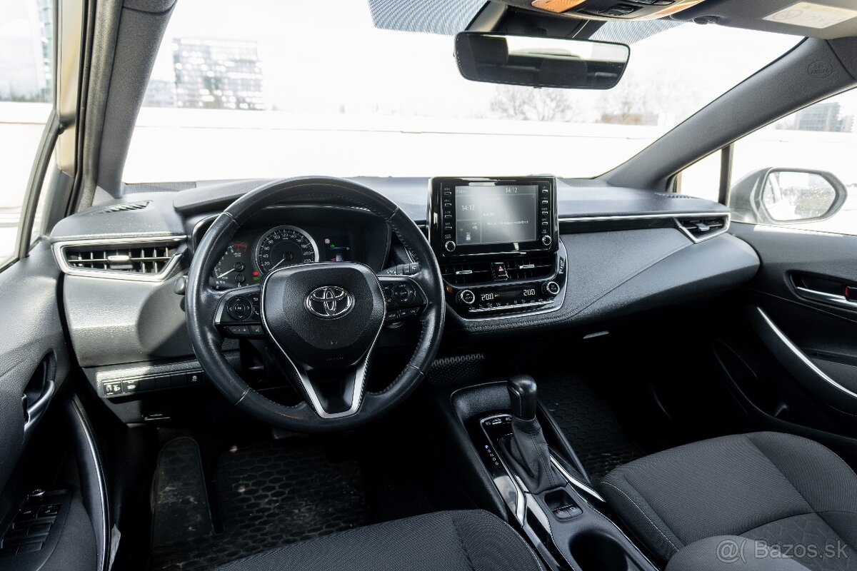 Toyota Corolla Combi 1.8 Hybrid - 8