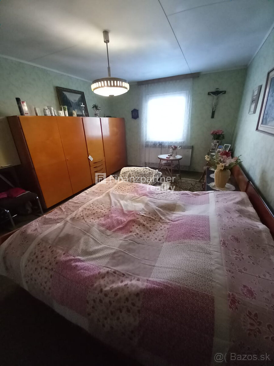 Znížená cena Poschodový rodinný dom v obci Kováčová - 8