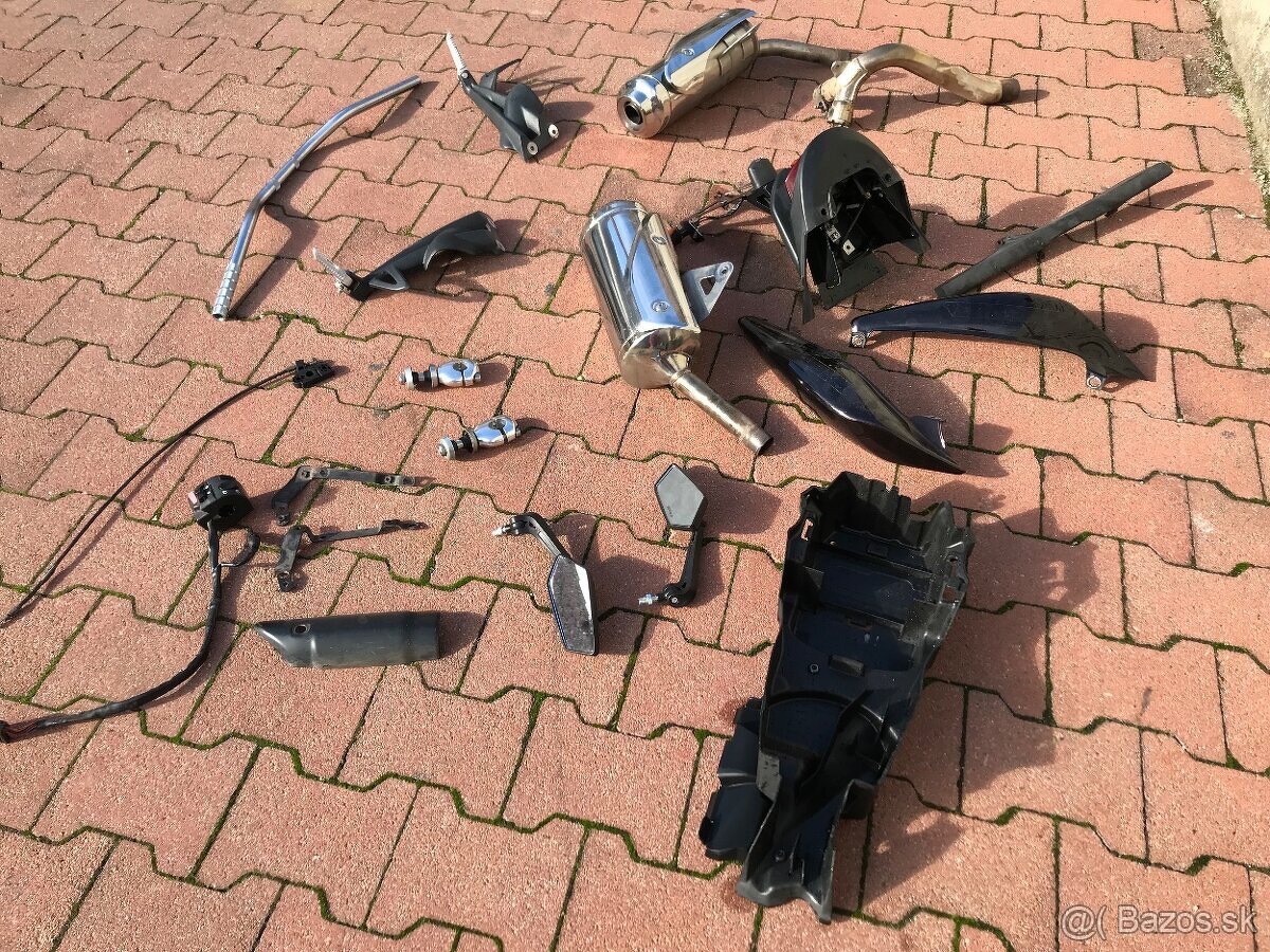 Triumph Street Triple 675 - 8