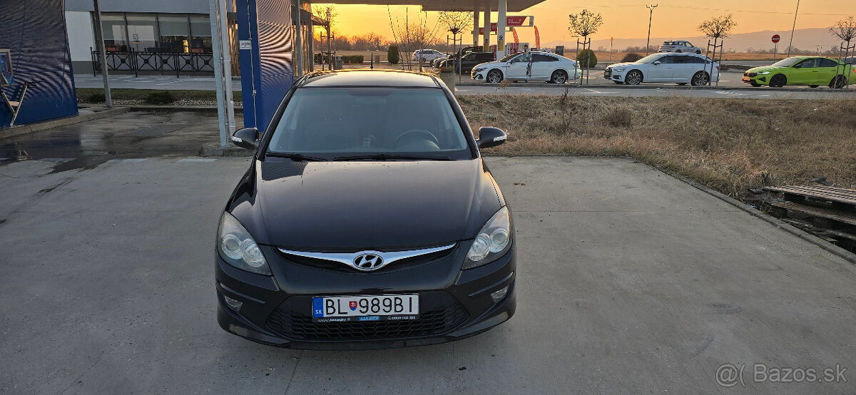 Hyundai i30 1.6 crdi 66kW 2011 - 8