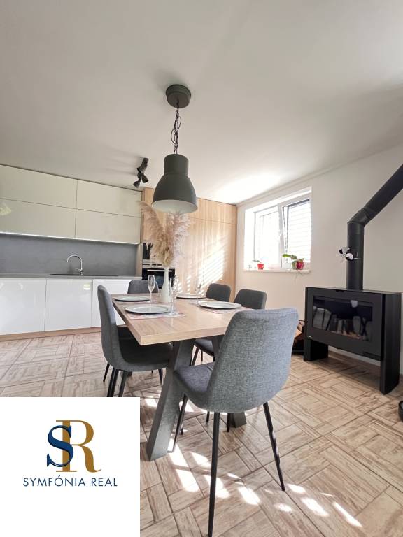 Moderný 4izbový rodinný dom s veľkým pozemkom a fotovoltaiko - 8