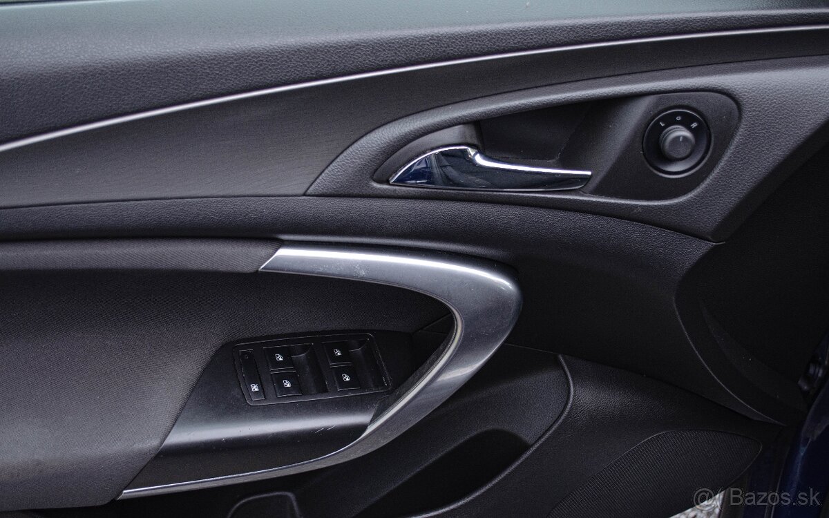 2011 Opel Insignia 2.0CDTI - 8