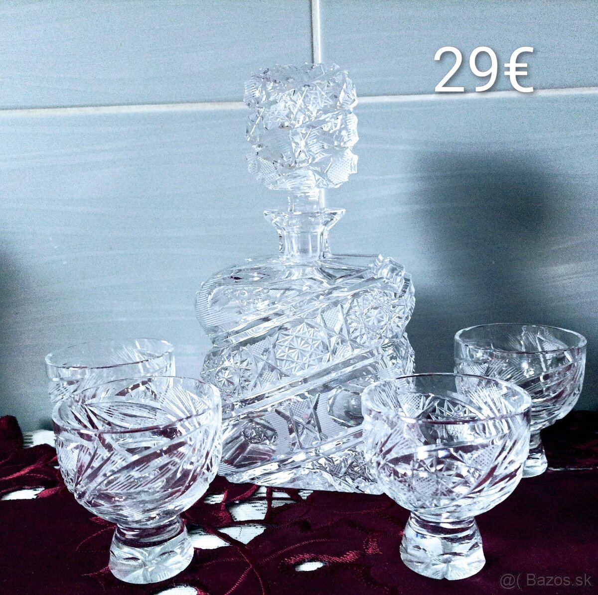 Krištáľové karafy + 4 ks poháre, džbán - 8