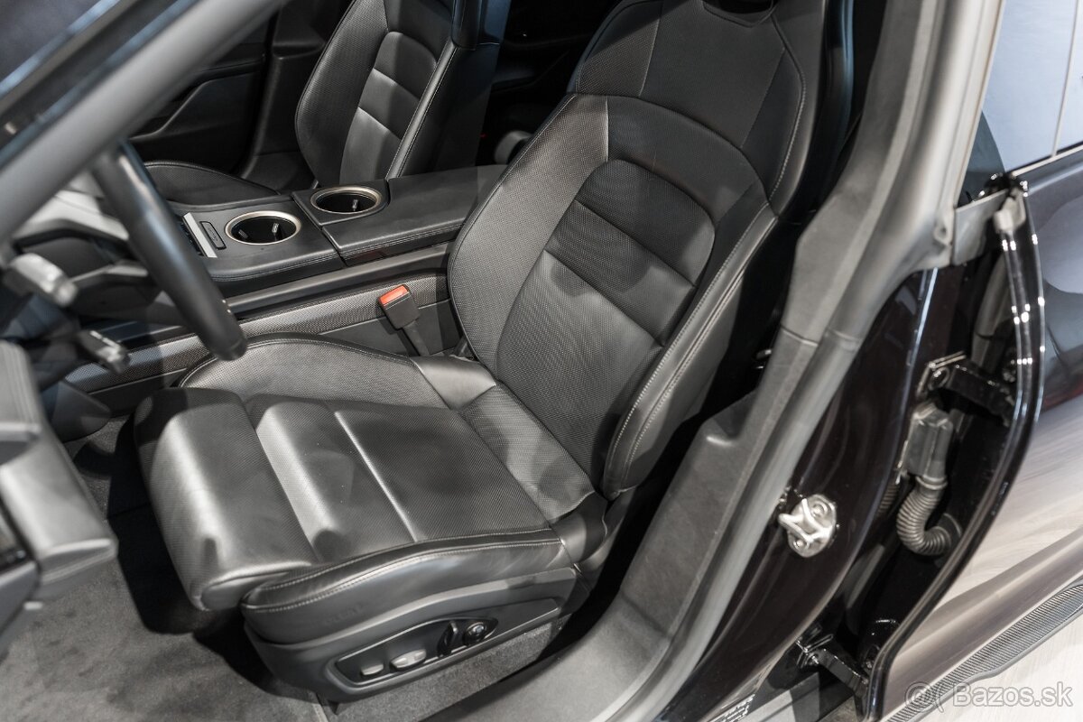 Porsche Taycan Turbo S 93.4 kWh - 8