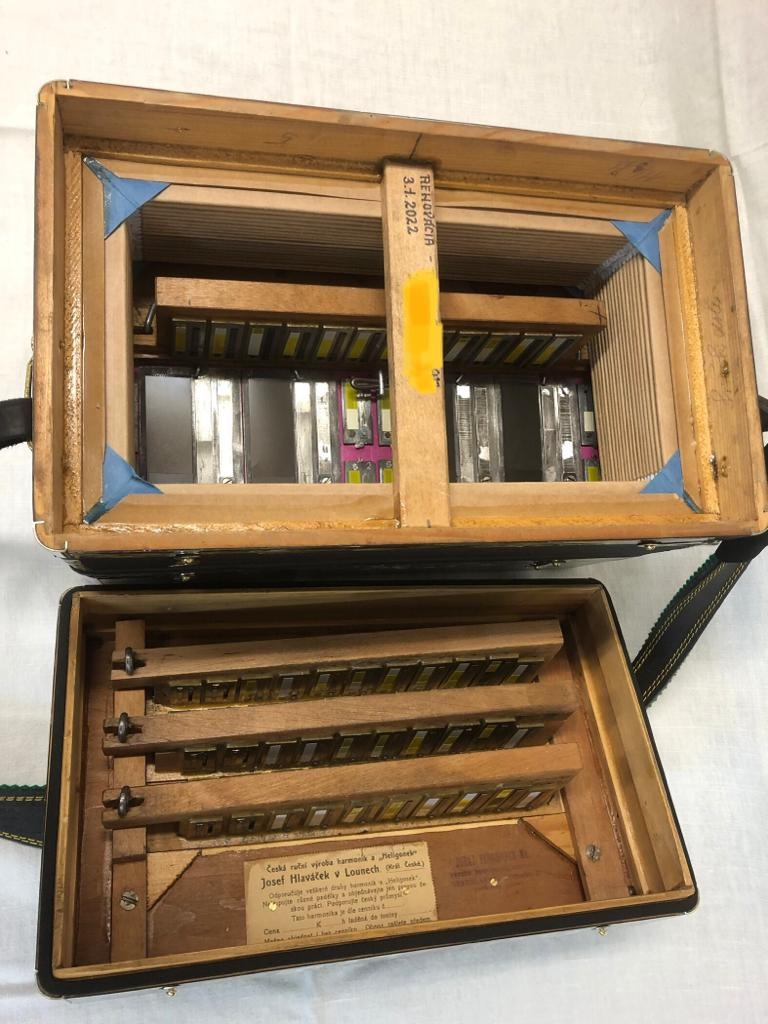 Heligonka Hlaváček - CF - 8