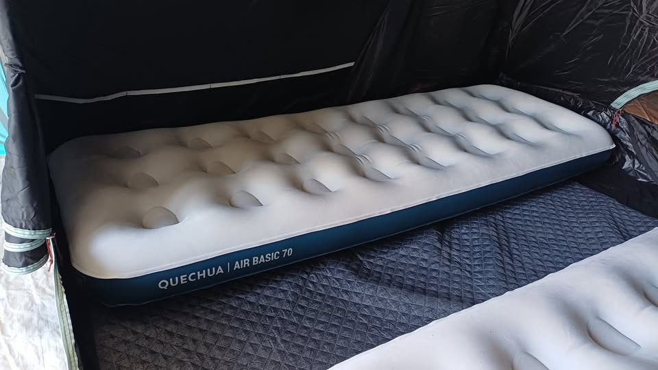 Predám veľký kempovací stan v top stave pre 4 osoby s prí... - 8