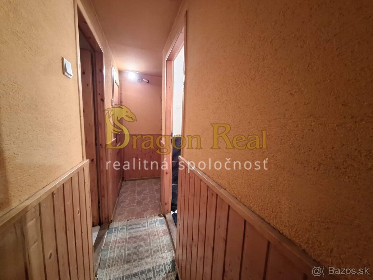 PREDAJ - Rodinná chalúpka - ZLATÁ BAŇA - 8