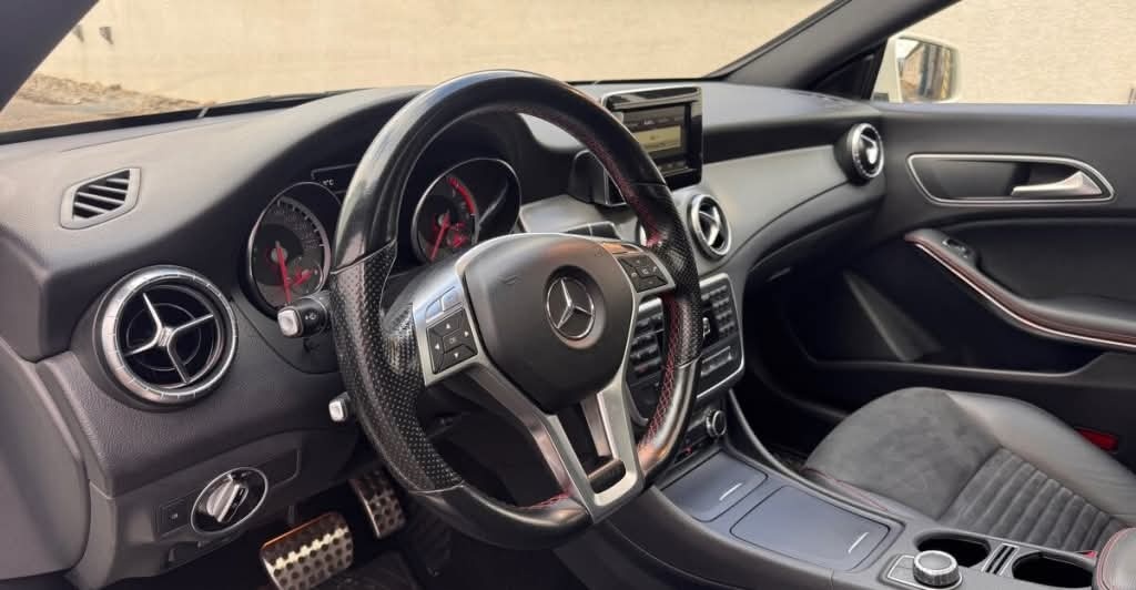 Mercedes Benzín CLA cdi AMG Line - 8