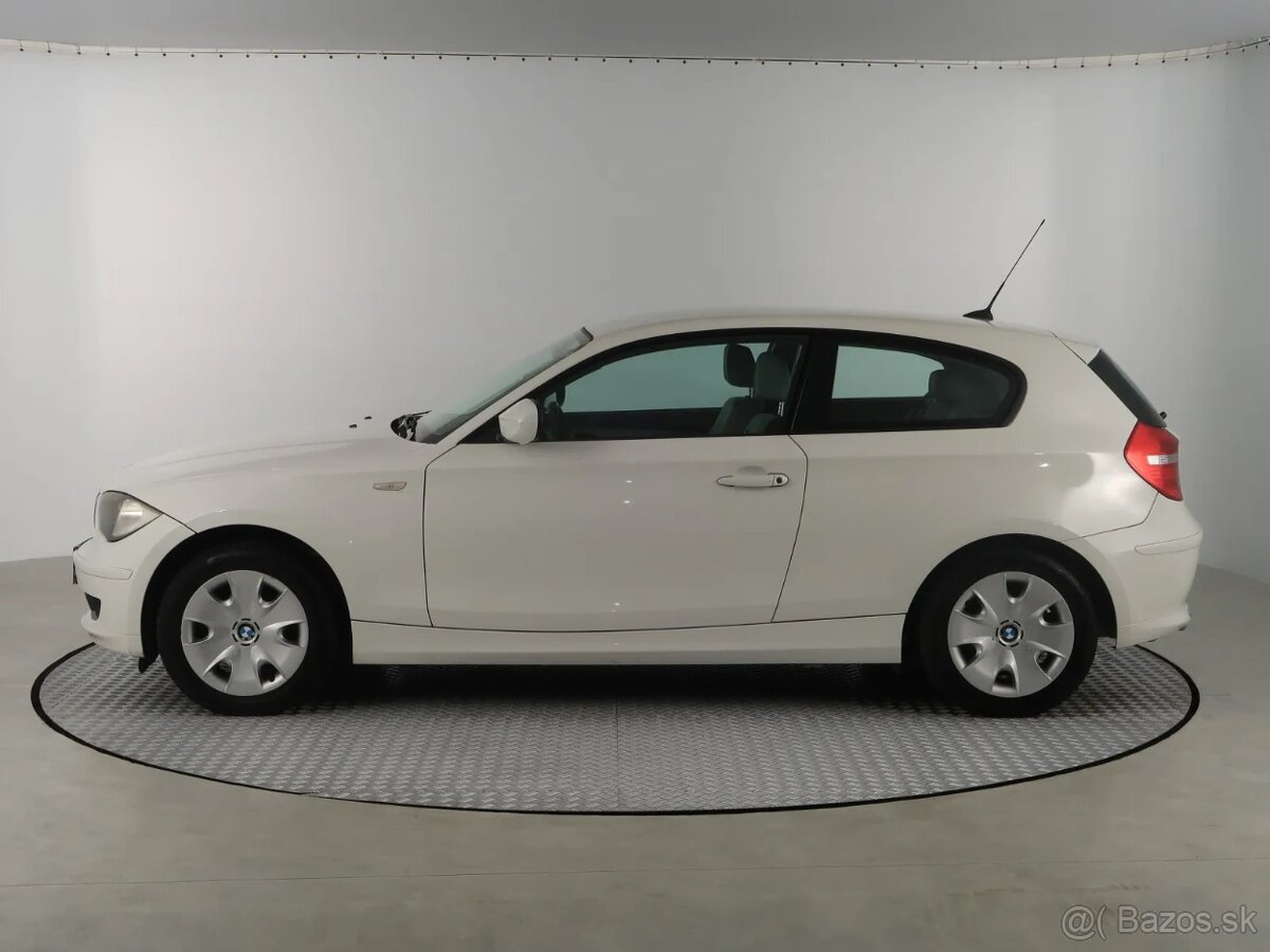 BMW 1 2012 116i 154233km ABS klimatizácia - 8