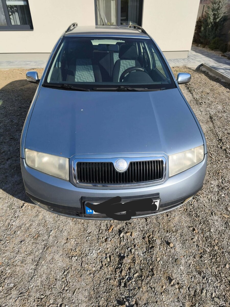 Predam skoda fabia 1.2 htp benzin - 8