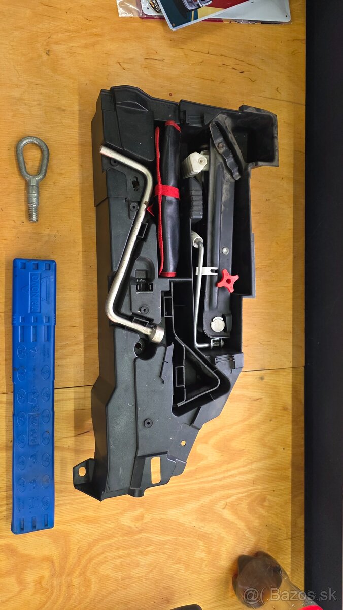 Rozpredám bmw e46 320d 110kw touring facelift - 8