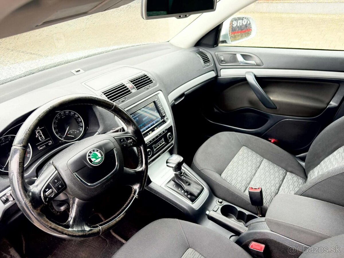 Škoda Octavia Combi - 8